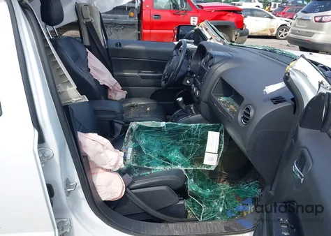 2016 Jeep Patriot Sport/North z USA, uszkodzony, nr VIN 1C4NJRAB5GD771578